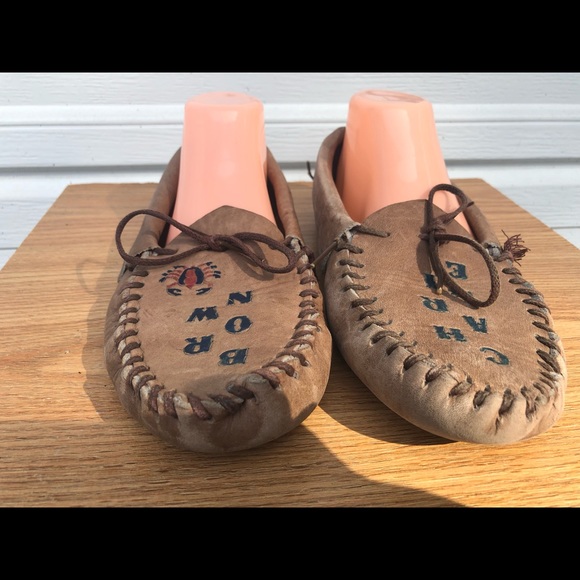 Charlie Brown Men’s Handmade Leather Slippers - Picture 4 of 8
